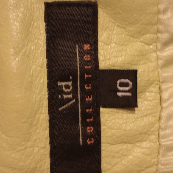 Leather jacket - Picture 2 of 4